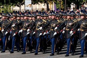 Cadetes de las escuelas de la Gendarmería Francesa. Foto: Especial