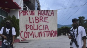 Integrantes de la Policía Comunitaria de Aquila. Foto: CNN