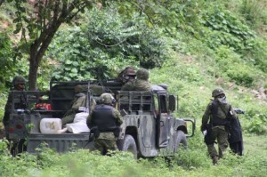 Chocan militares y narcos en la sierra d Gro