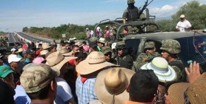 Bloqueo Parácuaro. Foto: Especial