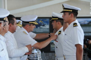 Se graduaron 26 oficiales en las especialidades de Ala Fija y Ala Móvil. Foto: Semar