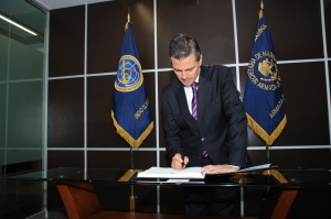 EPN visita la Unidad de inteligencia Naval. Foto: semar